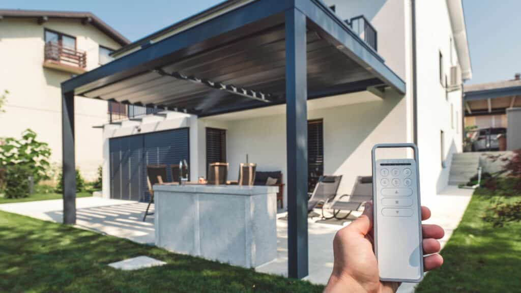 pergola solaire bioclimatique